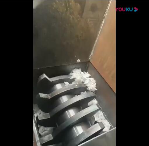 強(qiáng)制壓料機(jī)